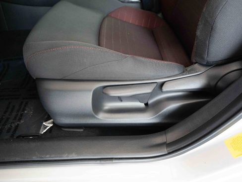 Used 2024 Toyota Corolla SE FWD image 12