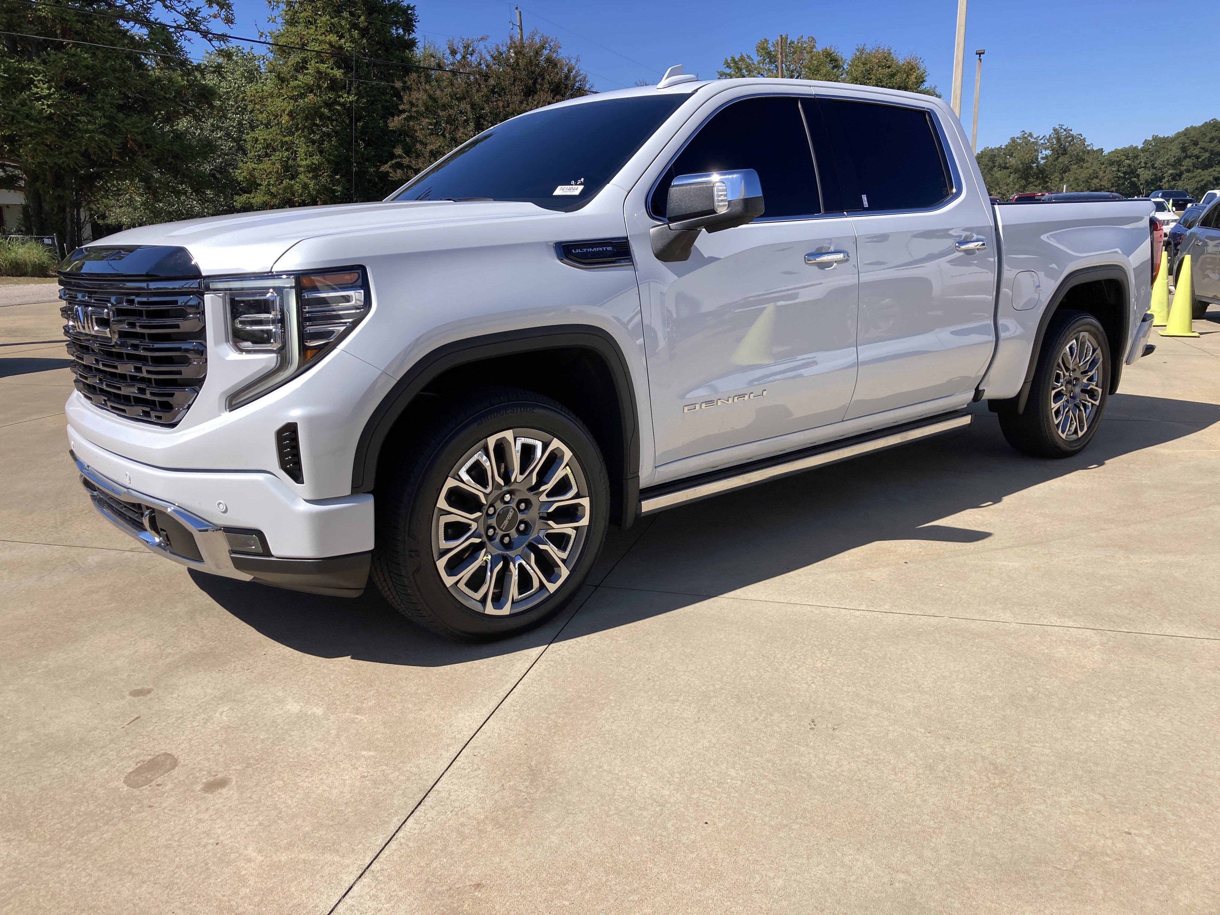 Used 2026 GMC Sierra 1500 Denali Ultimate AWD/4WD image 1