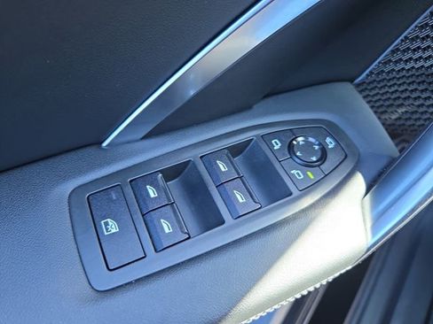 Used 2023 BMW X1 xDrive28i w/ Premium Package image 21