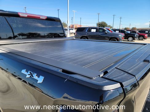 Used 2023 GMC Sierra 1500 Elevation image 30