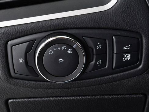 Used 2022 Ford Edge SEL w/ Convenience Package image 32