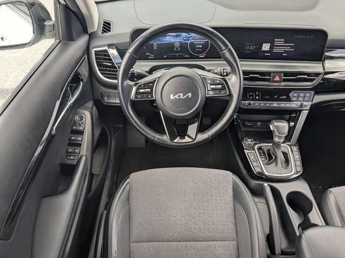 Used 2024 Kia Seltos X-Line AWD/4WD image 14