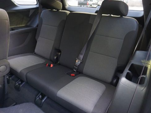 Certified 2023 Chevrolet Traverse LT image 12