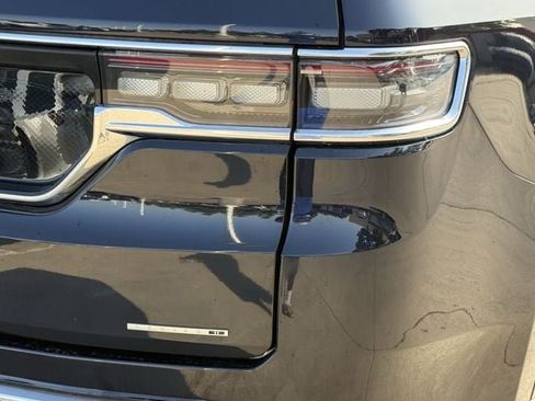 Used 2023 Jeep Grand Wagoneer Series II w/ Flexible Seating Group AWD/4WD image 7
