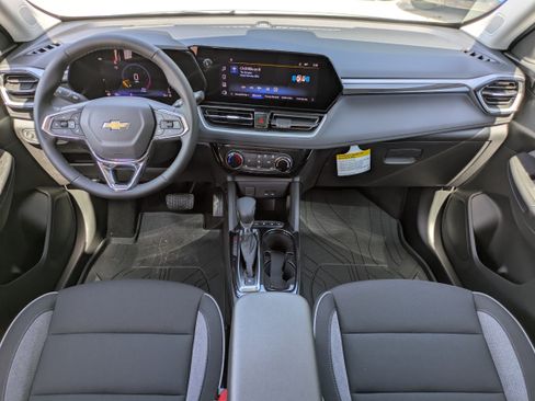 New 2026 Chevrolet TrailBlazer LT w/ Convenience Package image 9