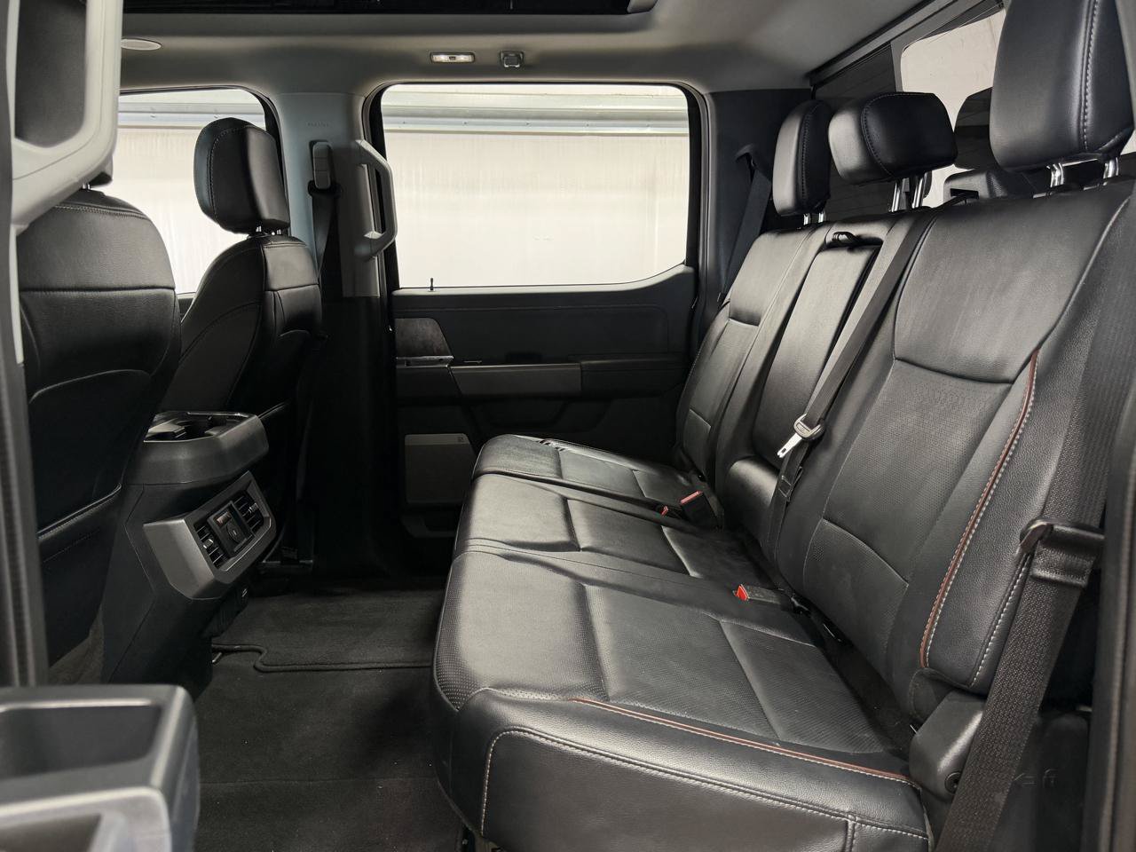 Used 2023 Ford F350 Lariat w/ Lariat Ultimate Package AWD/4WD image 26
