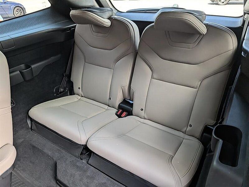 Used 2025 Volvo EX90 Ultra AWD/4WD image 25