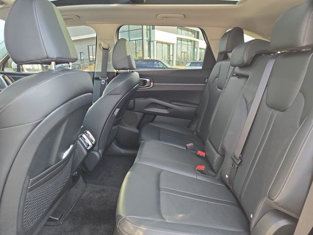 Used 2025 Kia Sorento S w/ Panoramic Sunroof Package FWD image 27