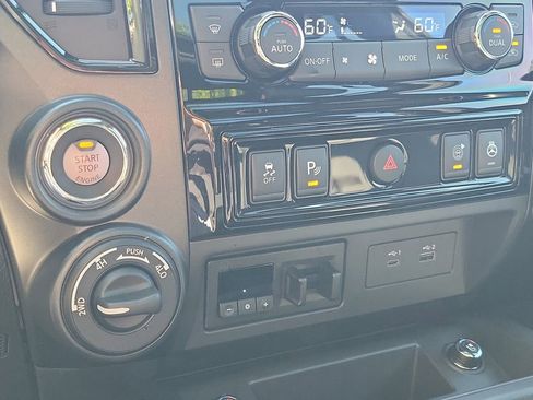Certified 2024 Nissan Titan PRO-4X w/ Pro-4x Convenience Package image 41