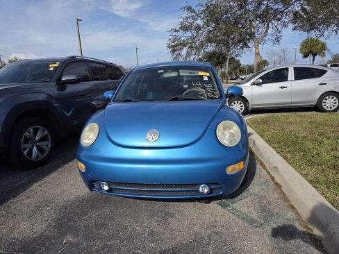 Used 2004 Volkswagen Beetle Satellite Blue image 3