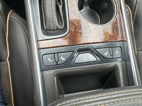 Used 2014 Chevrolet Impala LT FWD image 24