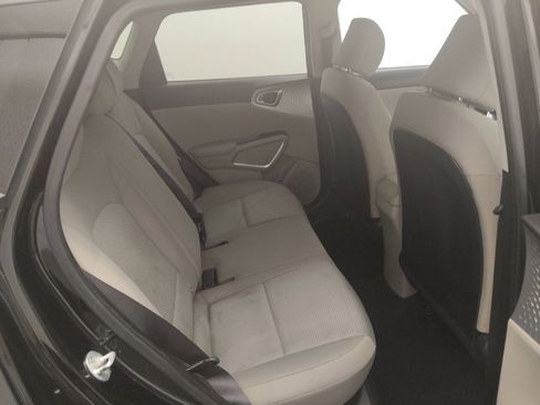 Used 2020 Kia Soul LX FWD image 19