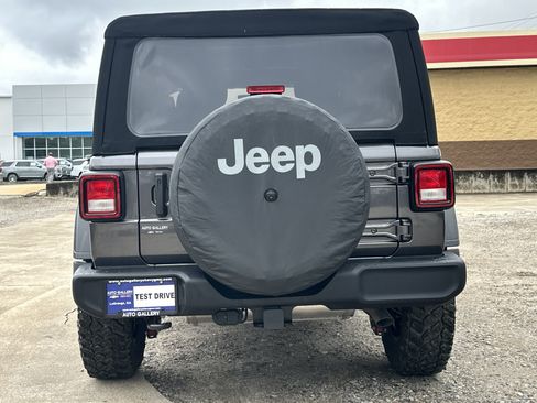 Used 2022 Jeep Wrangler Sport AWD/4WD image 7
