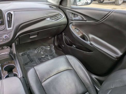 Used 2024 Chevrolet Malibu LT FWD image 16