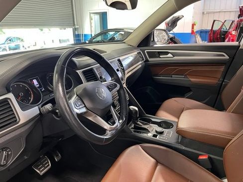 Used 2021 Volkswagen Atlas SE w/ Panoramic Sunroof Package AWD/4WD image 22