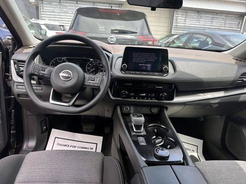 Certified 2022 Nissan Rogue SV AWD/4WD image 15