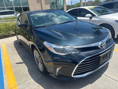 Used 2016 Toyota Avalon Limited FWD image 2