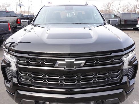 Used 2024 Chevrolet Silverado 1500 RST AWD/4WD image 7