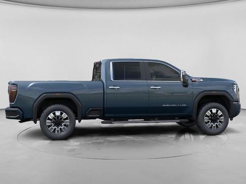 New 2026 GMC Sierra 2500 Denali w/ Denali Reserve Package AWD/4WD image 5