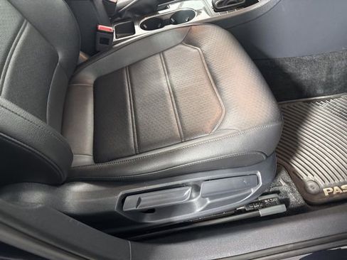 Used 2017 Volkswagen Passat 1.8T SE w/ SE Lighting Package image 27