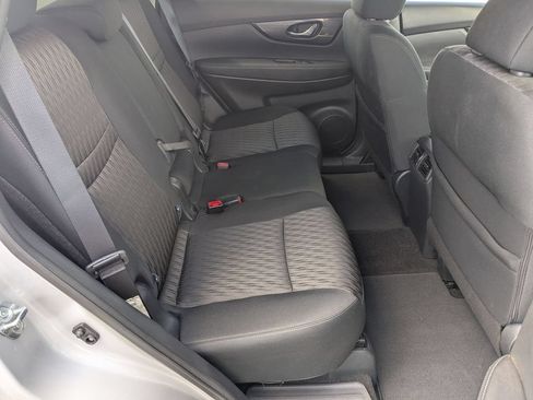 Used 2018 Nissan Rogue SV w/ Premium Package AWD/4WD image 19