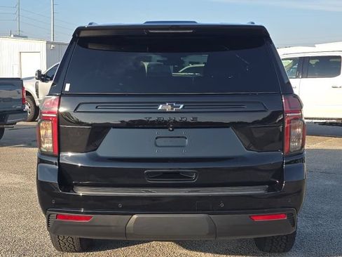 Used 2024 Chevrolet Tahoe Z71 w/ Luxury Package AWD/4WD image 4
