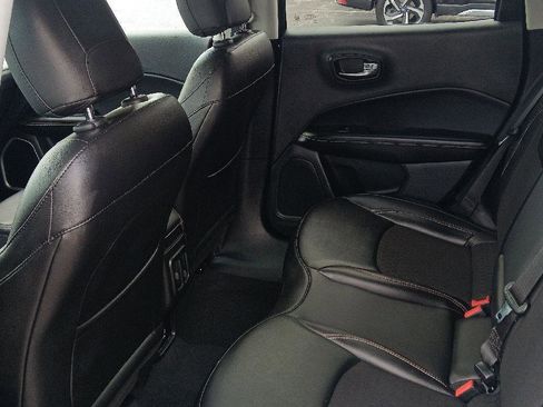 Used 2020 Jeep Compass Latitude image 6