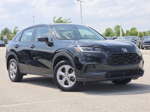 Certified 2023 Honda HR-V LX image 2