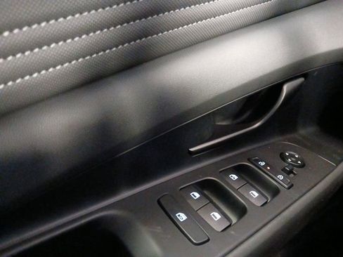 New 2026 Hyundai Elantra SEL Sport Premium FWD image 18