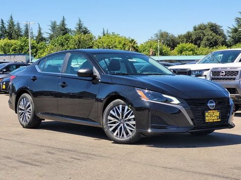 New 2026 Nissan Altima 2.5 SV FWD image 1