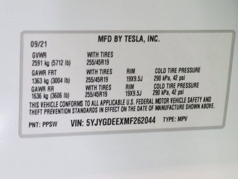 Used 2021 Tesla Model Y Long Range image 26