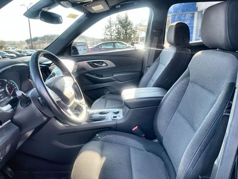 Used 2023 Chevrolet Traverse LT w/ LPO, Floor Liner Package image 15
