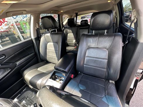 Used 2014 Nissan Murano SL w/ Navigation Package image 13