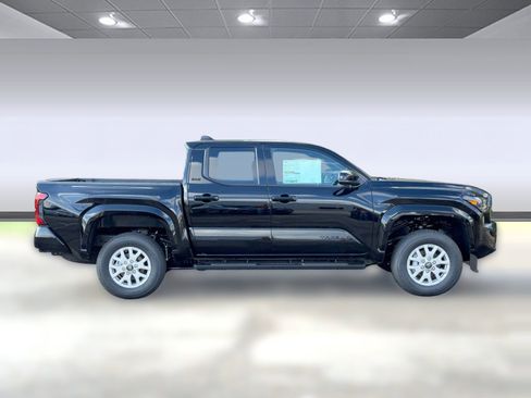New 2025 Toyota Tacoma SR5 image 7