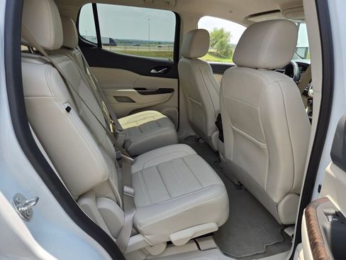 Used 2023 GMC Acadia Denali AWD/4WD image 15