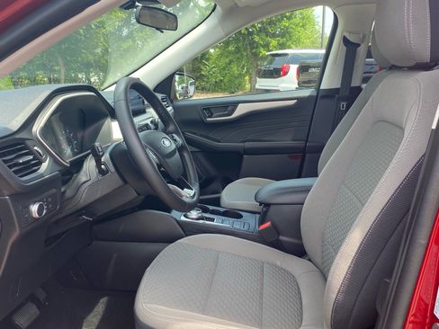 Certified 2022 Ford Escape SE w/ SE Sport Appearance Package FWD image 14