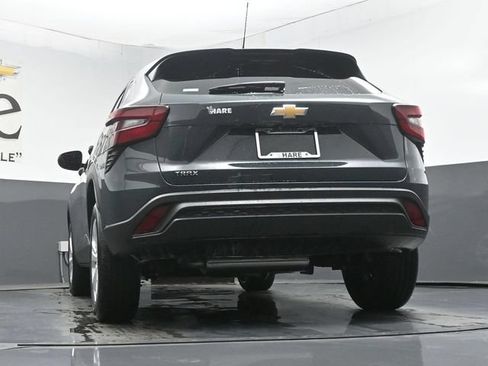 New 2026 Chevrolet Trax LS FWD image 32