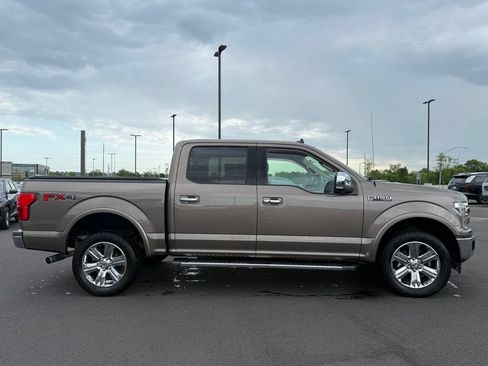 Used 2019 Ford F150 Lariat w/ Equipment Group 502A Luxury AWD/4WD image 4