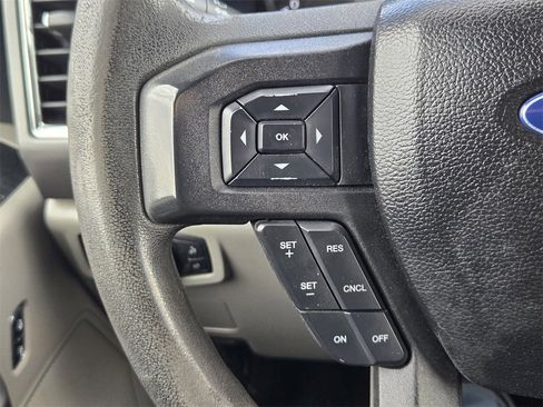 Used 2018 Ford F250 XLT w/ FX4 Off-Road Package image 25