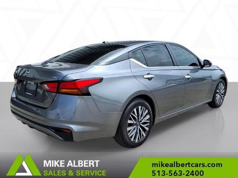 Used 2023 Nissan Altima 2.5 SV FWD image 7