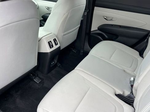 Used 2025 Hyundai Tucson SEL FWD image 16