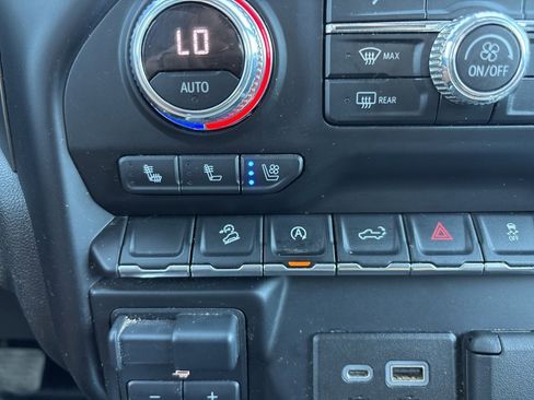 Used 2021 GMC Sierra 1500 AT4 image 21