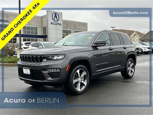 Used 2023 Jeep Grand Cherokee 4WD 4xe image 1