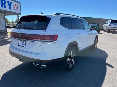 Used 2024 Volkswagen Atlas SE AWD/4WD image 13