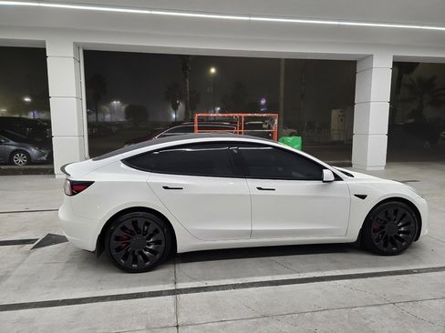 Used 2023 Tesla Model 3 Performance image 7