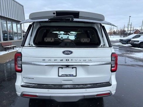 Used 2022 Ford Expedition Platinum image 17
