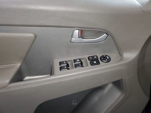 Used 2013 Kia Sportage LX image 21