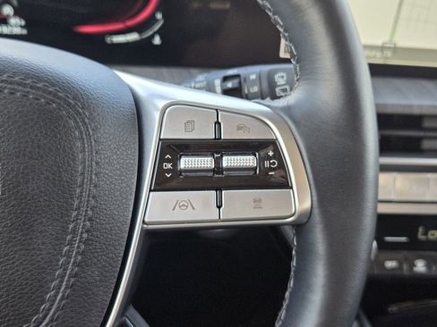 Used 2025 Kia Telluride EX image 28