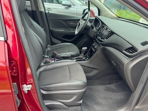 Used 2022 Buick Encore Preferred w/ Safety Package AWD/4WD image 29
