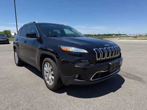 Used 2014 Jeep Cherokee Limited AWD/4WD image 3